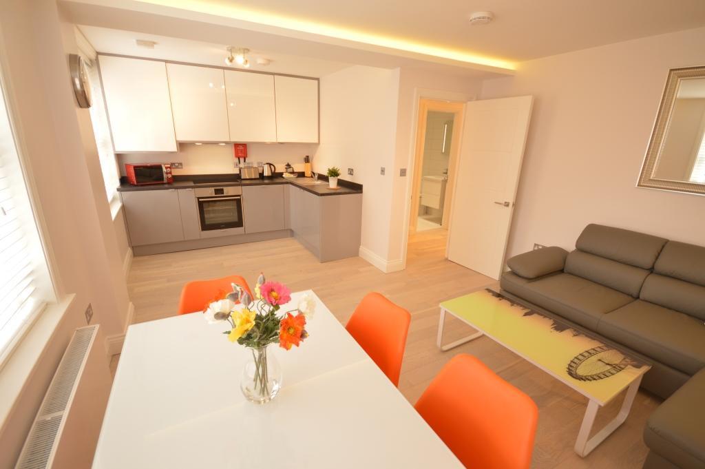 St Anne'S Court By Indigo Flats Apartment ลอนดอน ภายนอก รูปภาพ