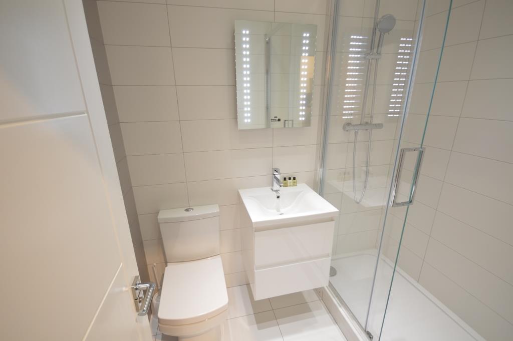St Anne'S Court By Indigo Flats Apartment ลอนดอน ภายนอก รูปภาพ