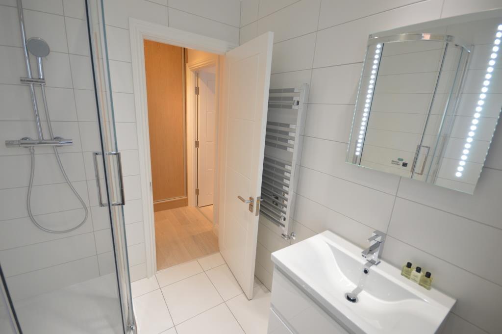 St Anne'S Court By Indigo Flats Apartment ลอนดอน ภายนอก รูปภาพ